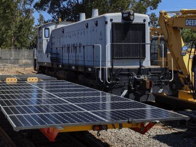 La locomotora del futuro, elimina el diésel, funciona con energía solar