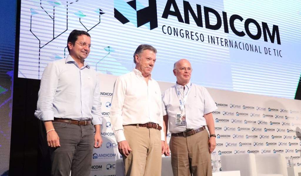 Gobierno anuncia exclusión del IVA para los contenidos digitales