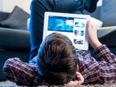 ¿Cómo saber qué están haciendo sus hijos en internet?